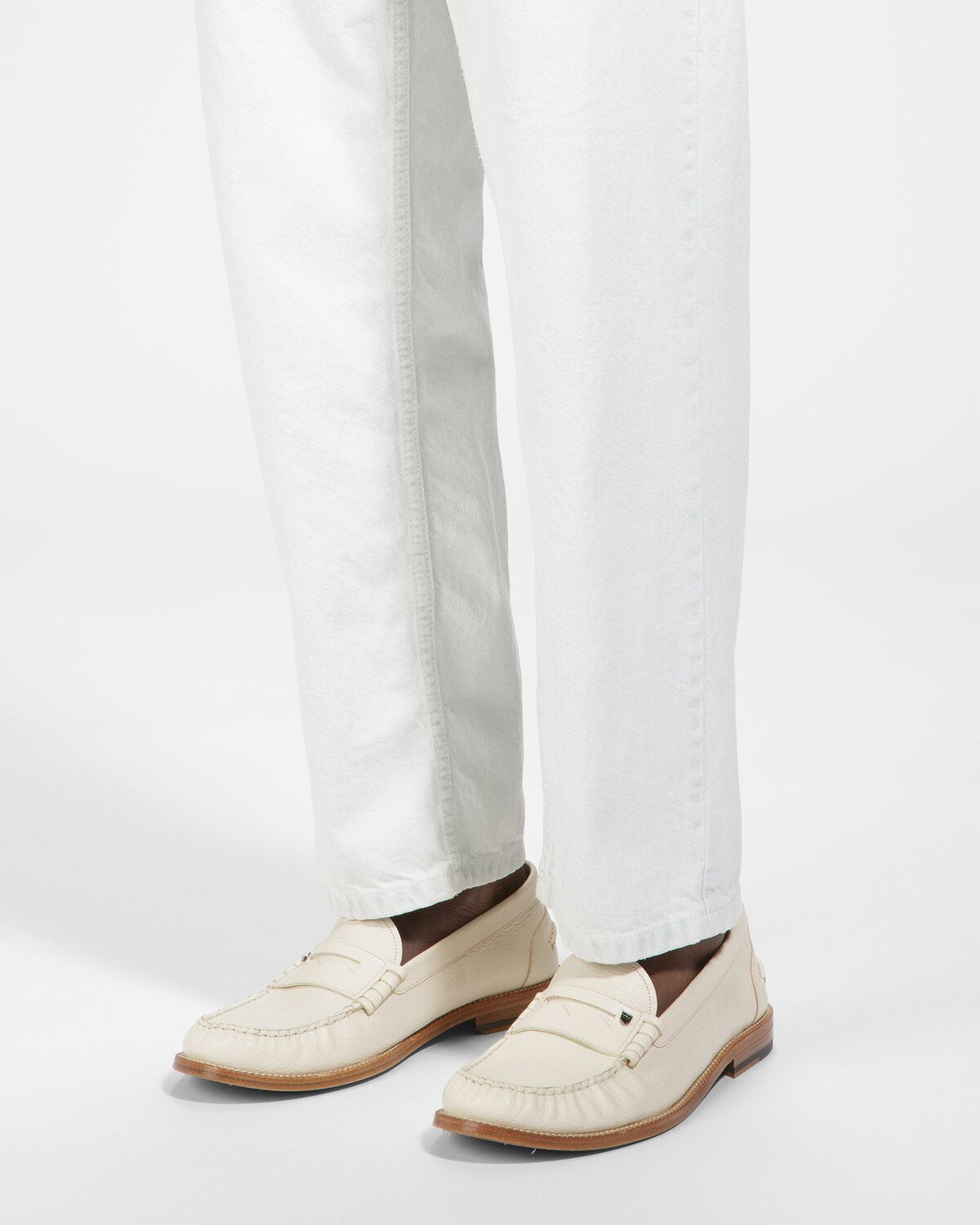 BALLY Ron White Leather Moccasins